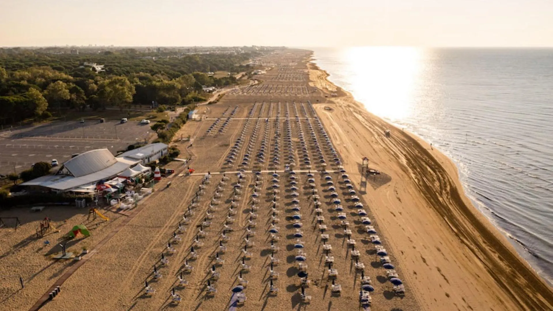 Comfortable Villa For 6 Guests - Beahost Rentals Bibione Italy