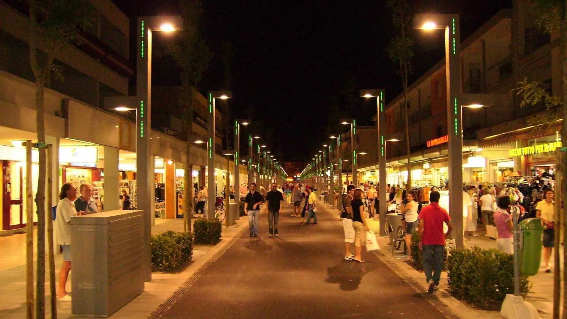 Comfortable Villa For 6 Guests - Beahost Rentals Bibione