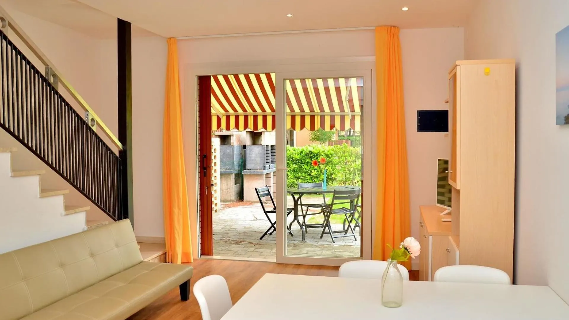 Comfortable Villa For 6 Guests - Beahost Rentals Bibione